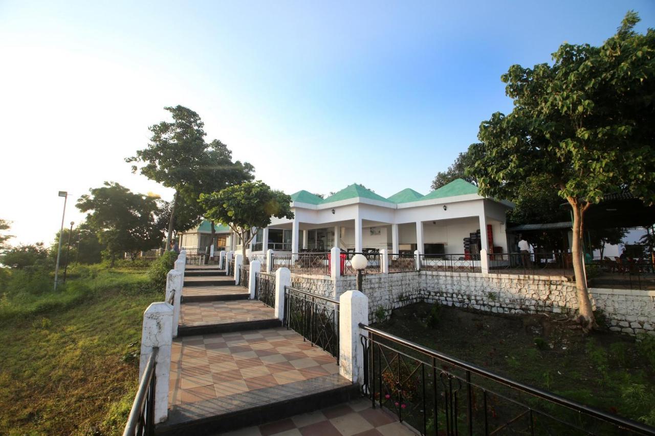 Mpt Maikal Resort, Bargi Екстериор снимка